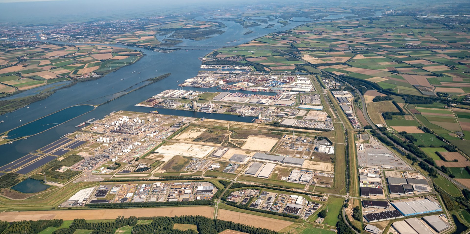 HERO Distripark Moerdijk