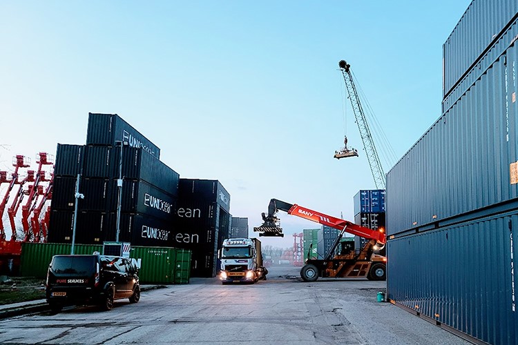 thumbnail pure services