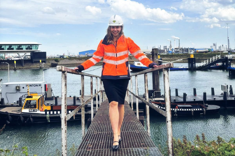 Dura Vermeer - THUMBNAIL