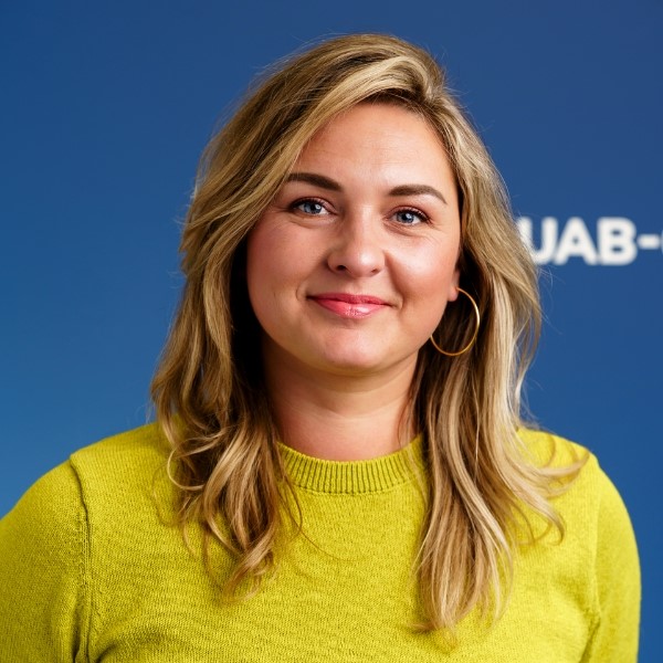 SB - Amanda de Bruine